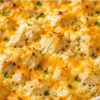 Cheesy Chicken and Rice Casserole