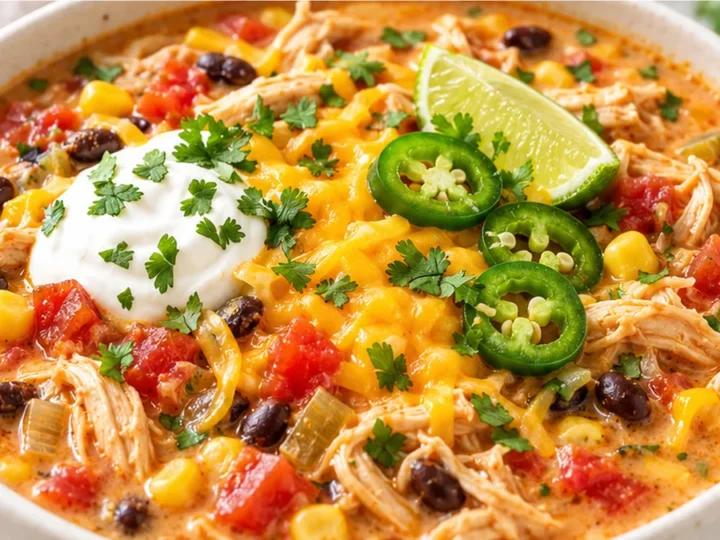 Spicy Chicken Taco Soup